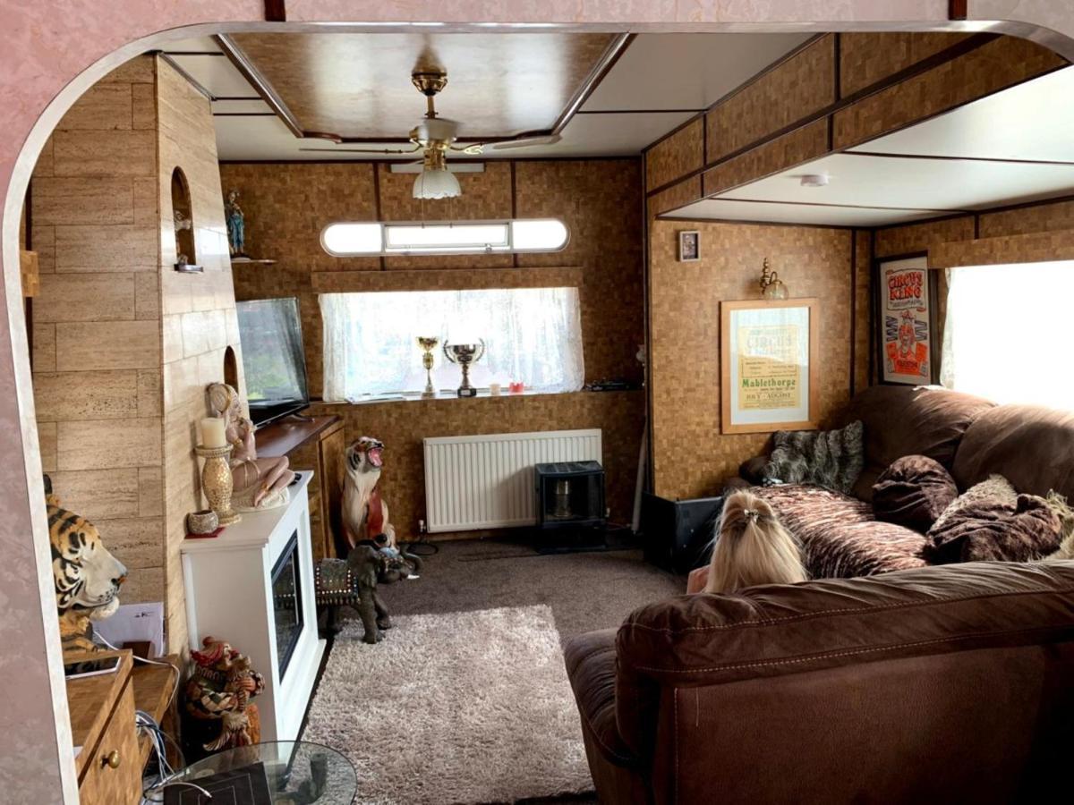 Vintage, Circus Holiday Home เมเบิลทอร์ป ภายนอก รูปภาพ